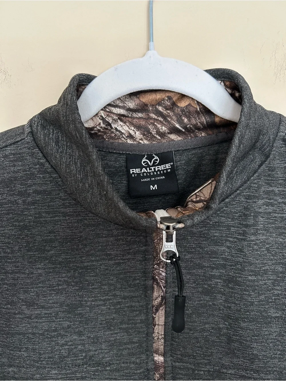 🔹NWT Realtree Men’s Gray Camo Trek Fleece Jacket